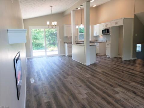 2476 Mapleview Ln, Willoughby Hills, OH 44094 photo 14