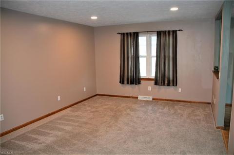 289 Stable Dr, Lagrange, OH 44050 photo 9