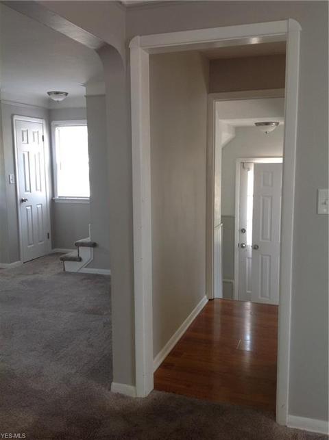 2807 Commonwealth Dr, Parma, OH 44134 photo 7