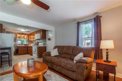 2233 W 11th St, Ashtabula, OH 44004 photo 7