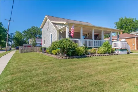2233 W 11th St, Ashtabula, OH 44004 photo 2
