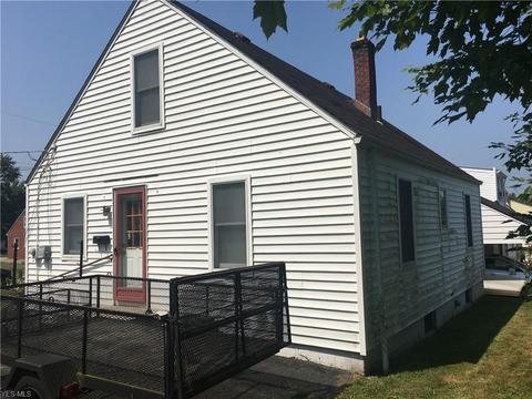 52 E Oakland Blvd, Struthers, OH 44471 photo 3