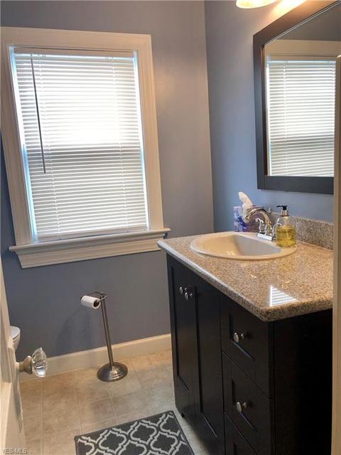 201 Center St, Struthers, OH 44471 photo 14