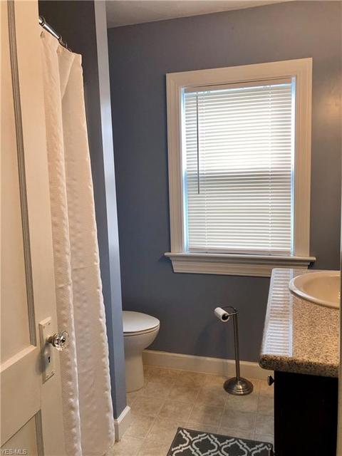201 Center St, Struthers, OH 44471 photo 13