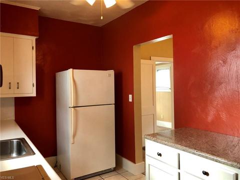 201 Center St, Struthers, OH 44471 photo 11