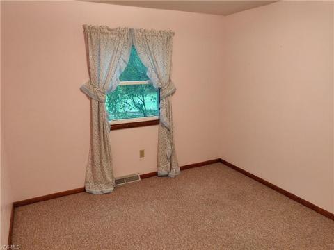 107 Timberlane Dr, Elyria, OH 44035 photo 19