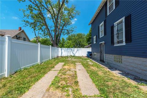 107 E 33rd St, Lorain, OH 44055 photo 2
