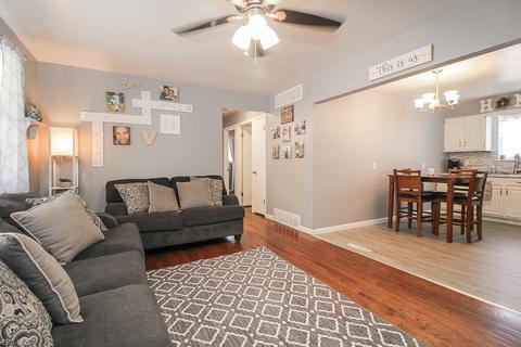 1964 E 37th St, Lorain, OH 44055 photo 5