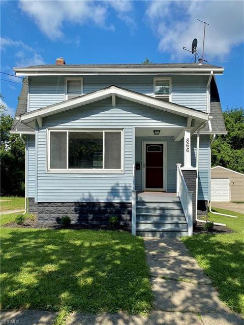866 Carlysle St, Akron, OH 44310 photo 1
