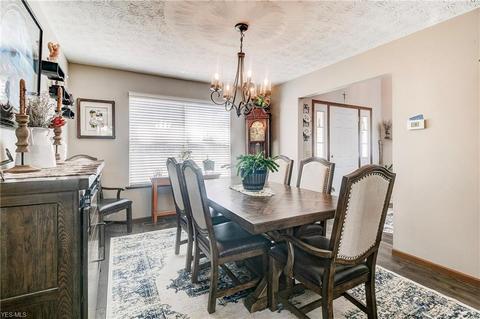 8619 Markley Dr, Wadsworth, OH 44281 photo 4