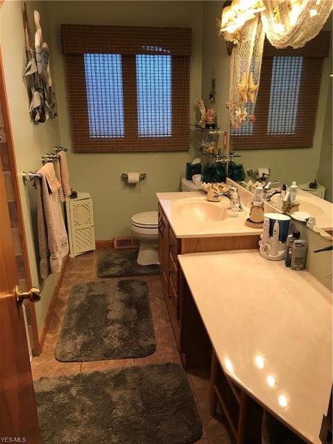 204 Crestview Dr, Elyria, OH 44035 photo 18