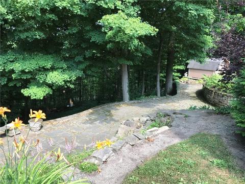 204 Crestview Dr, Elyria, OH 44035 photo 9
