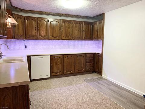 6264 Firestone Ave NE, Canton, OH 44721 photo 17