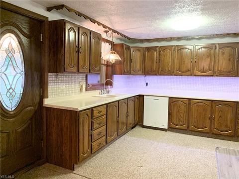 6264 Firestone Ave NE, Canton, OH 44721 photo 15