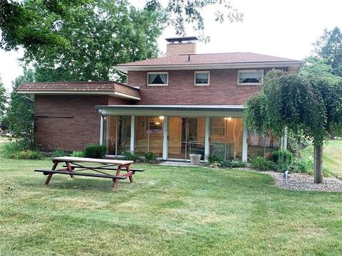 6264 Firestone Ave NE, Canton, OH 44721 photo 3