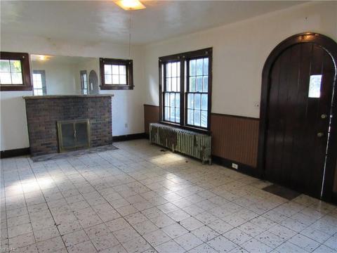 836 Center St, Ashtabula, OH 44004 photo 3