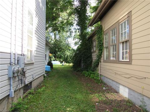 836 Center St, Ashtabula, OH 44004 photo 14
