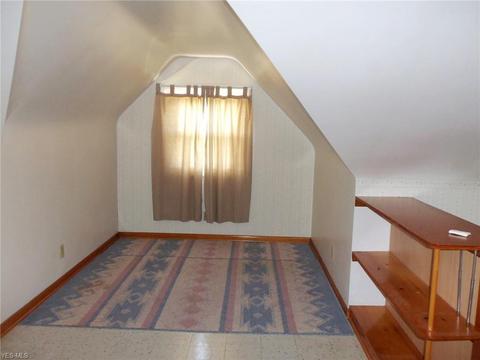 1713 E 300th St, Wickliffe, OH 44092 photo 14