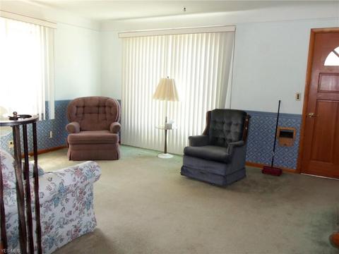1713 E 300th St, Wickliffe, OH 44092 photo 7
