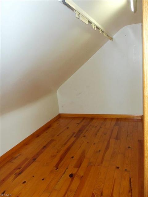 1713 E 300th St, Wickliffe, OH 44092 photo 12