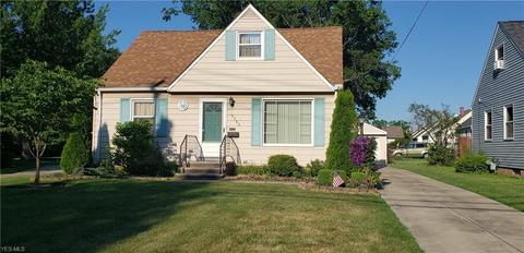1713 E 300th St, Wickliffe, OH 44092 photo 1