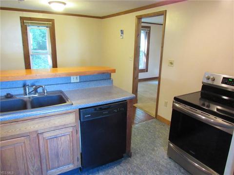 1207 Danforth Rd, Akron, OH 44312 photo 9