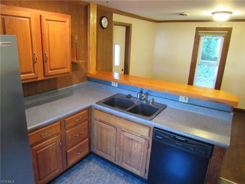 1207 Danforth Rd, Akron, OH 44312 photo 8