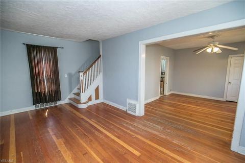 38008 Wright St, Willoughby, OH 44094 photo 6