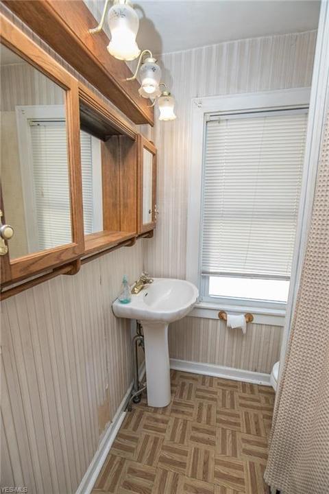 38008 Wright St, Willoughby, OH 44094 photo 23