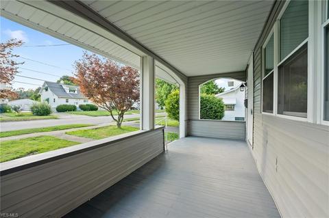 542 5th St, Struthers, OH 44471 photo 14