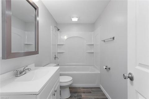 542 5th St, Struthers, OH 44471 photo 12