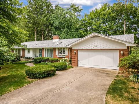 332 Franks Ave, Wadsworth, OH 44281 photo 2