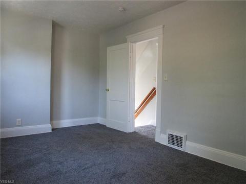 2408 E 31st St, Lorain, OH 44055 photo 19