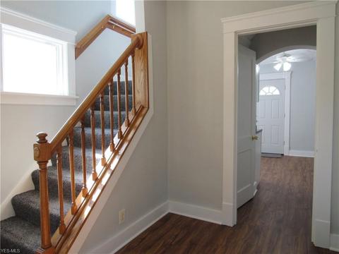 2408 E 31st St, Lorain, OH 44055 photo 3