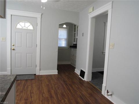 2408 E 31st St, Lorain, OH 44055 photo 17
