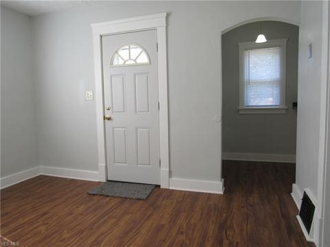 2408 E 31st St, Lorain, OH 44055 photo 16