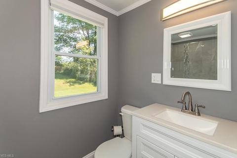 34770 Solon Rd, Solon, OH 44139 photo 19