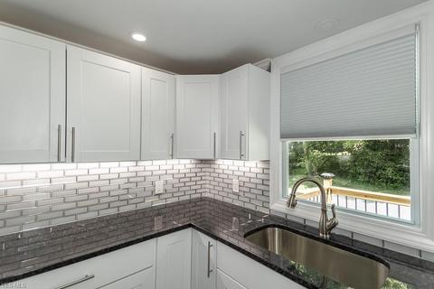 34770 Solon Rd, Solon, OH 44139 photo 8