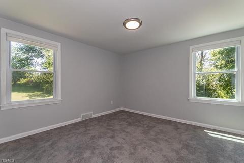 34770 Solon Rd, Solon, OH 44139 photo 20