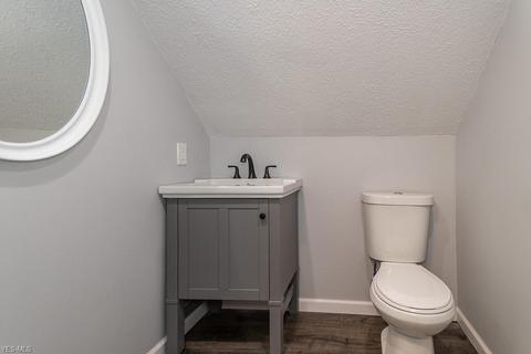 34770 Solon Rd, Solon, OH 44139 photo 22