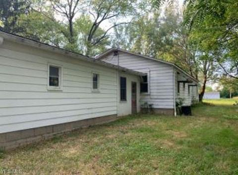 10915 Burns Ave, Elyria, OH 44035 photo 2