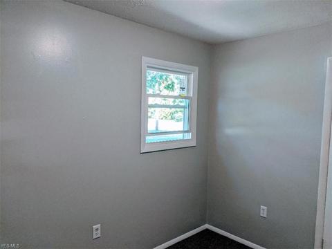 1650 E 51st St, Ashtabula, OH 44004 photo 24