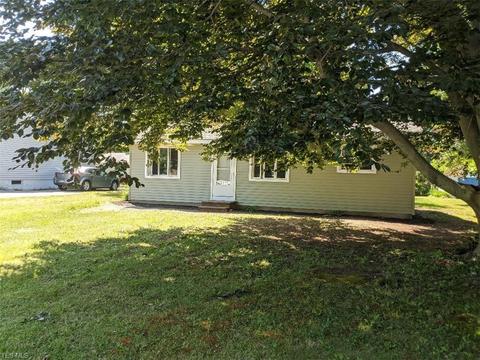 1650 E 51st St, Ashtabula, OH 44004 photo 3