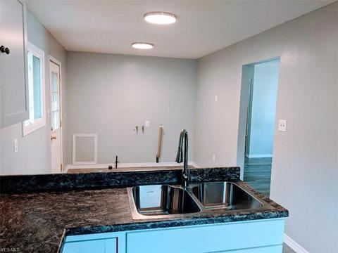 1650 E 51st St, Ashtabula, OH 44004 photo 16