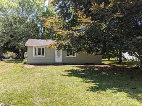 1650 E 51st St, Ashtabula, OH 44004 photo 2