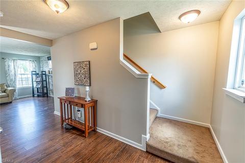 2834 Captens St NE, Canton, OH 44721 photo 10
