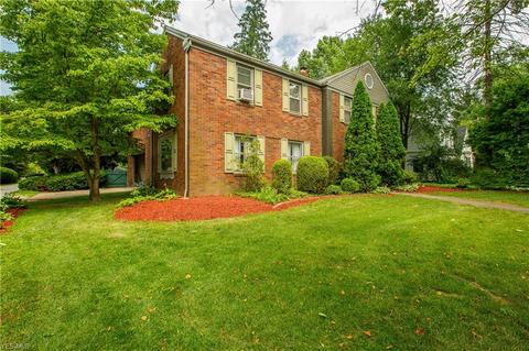 121 E 12th St, Dover, OH 44622 photo 2