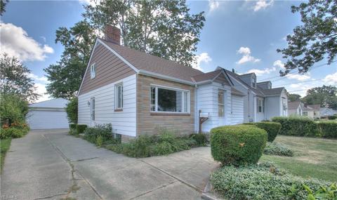 1535 E 300th St, Wickliffe, OH 44092 photo 2