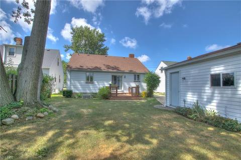 1535 E 300th St, Wickliffe, OH 44092 photo 6
