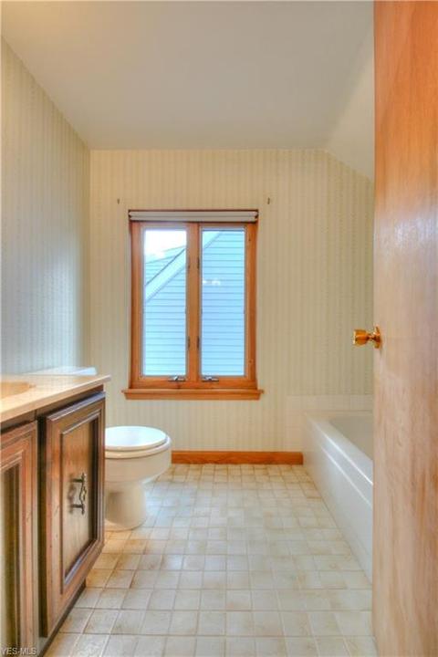 1535 E 300th St, Wickliffe, OH 44092 photo 32